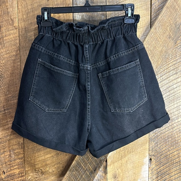 Cotton On Ladies Paperbag High Waist Black Shorts Size 6 - Picture 5 of 8